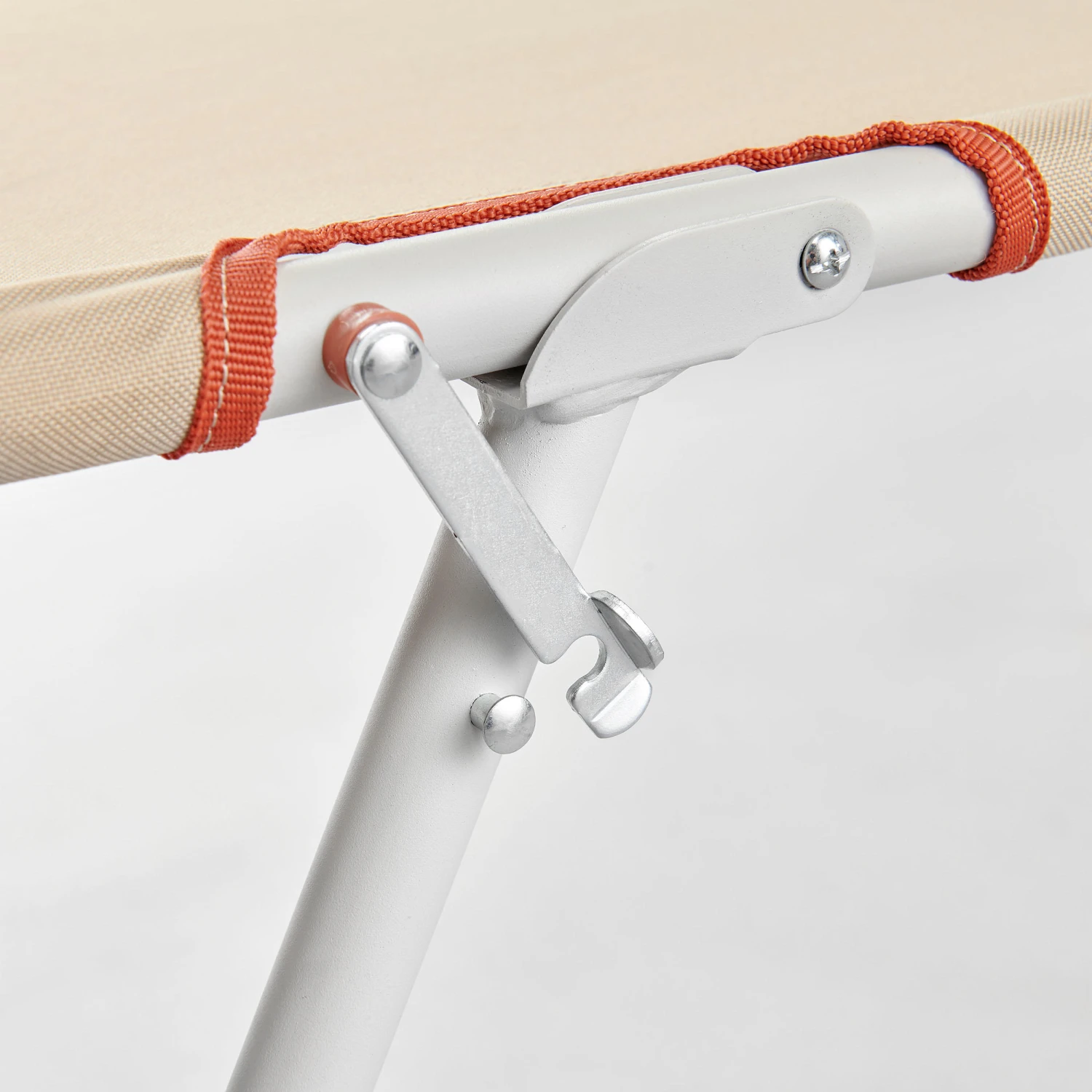 Quechua CAMP BED FOR CAMPING - CAMP BED SECOND 65 CM - 1 PERSON 10 Quechua CAMP BED FOR CAMPING - CAMP BED SECOND 65 CM - 1 PERSON - Image 8