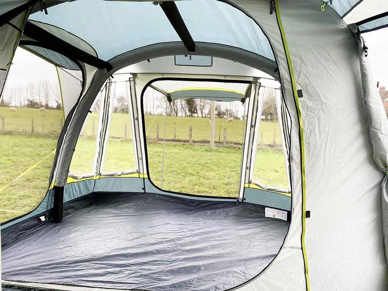 OLPRO Loopo Breeze - Inflatable Campervan Awning 8 OLPRO Loopo Breeze - Inflatable Campervan Awning - Image 6