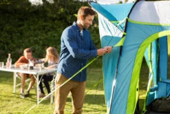 Coleman Castle Pines 4 BlackOut Tent 15 Coleman Castle Pines 4 BlackOut Tent -Outdoor Camping k778b40b570c8aa1328ae91864393a1a7