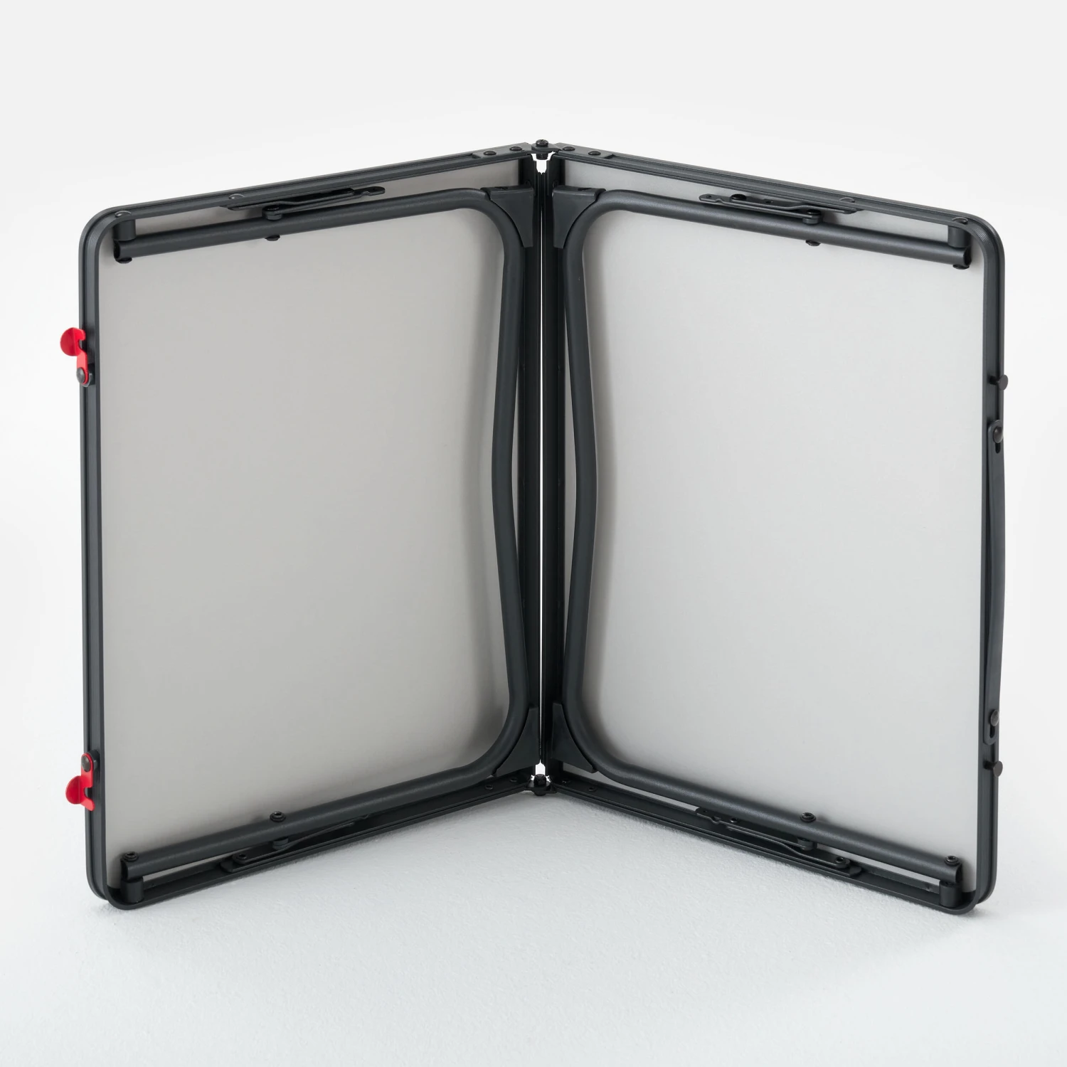 Quechua LOW FOLDING CAMPING TABLE - MH100 7 Quechua LOW FOLDING CAMPING TABLE - MH100 - Image 5